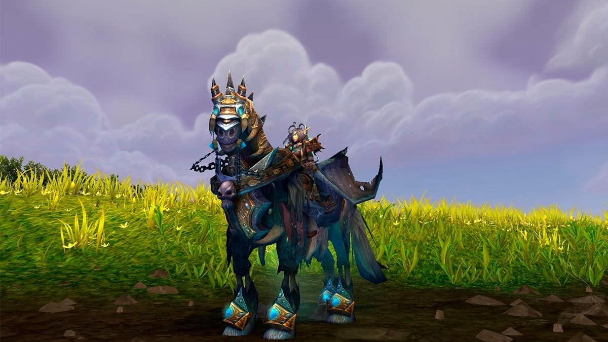 Invincible mount from WofLK in green field.